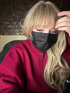 Snapshot of Mayoosh6 chatting on 02-17-25, 06:53 Mayoosh6 online show from 02-17-25, 06:53