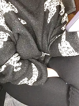 Snapshot of Mayoosh6 chatting on 02-25-25, 07:42 Mayoosh6 online show from 02-25-25, 07:42