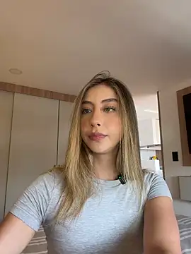 lua ferch   online show from 05-19-26, 06:03