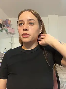 Snapshot of Natalia_Suarez chatting on 04-30-26, 03:46 Natalia Suarez online show from 04-30-26, 03:46
