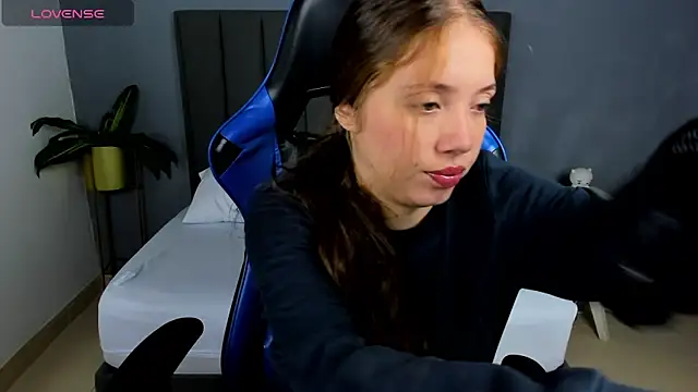 Snapshot of nataly_rodri chatting on 01-14-25, 12:14 nataly rodri online show from 01-14-25, 12:14