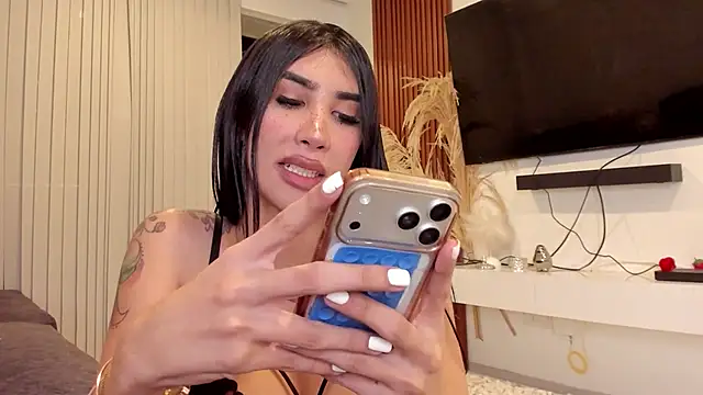 GarciaMilu online show from 06-06-26, 03:22