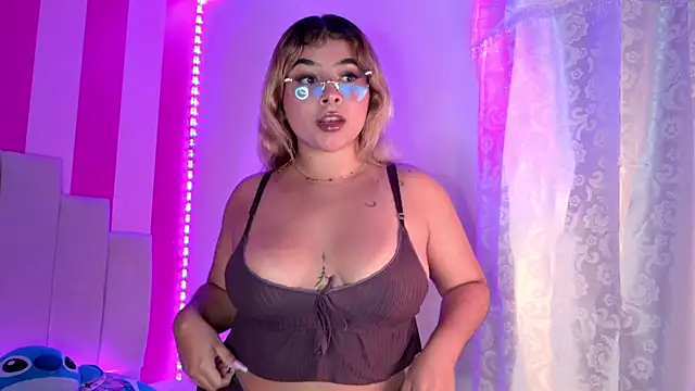 AliiceBrown  online show from 04-09-26, 05:07