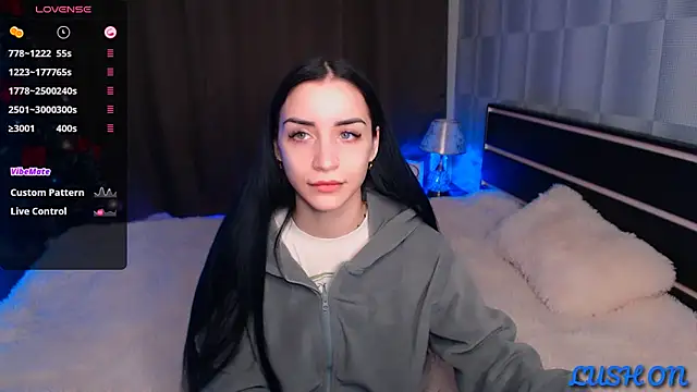 Snapshot of Kemi__Jordan chatting on 01-29-25, 10:05 Kemi Jordan online show from 01-29-25, 10:05