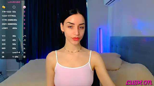 Snapshot of Kemi__Jordan chatting on 03-09-25, 09:02 Kemi Jordan online show from 03-09-25, 09:02