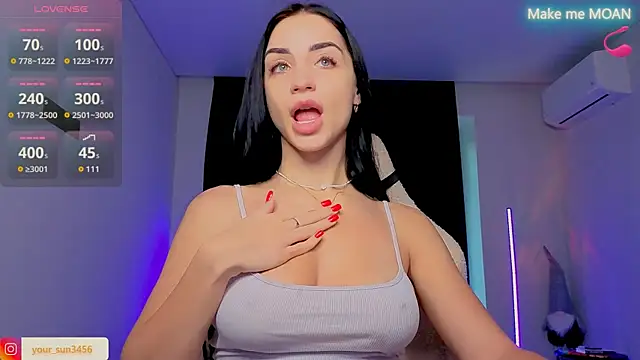 Snapshot of Kemi__Jordan chatting on 09-28-25, 02:11 Kemi Jordan online show from 09-28-25, 02:11