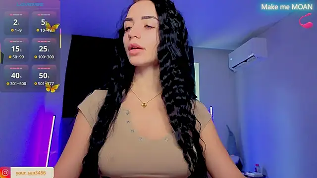 Snapshot of Kemi__Jordan chatting on 10-13-25, 08:14 Kemi Jordan online show from 10-13-25, 08:14