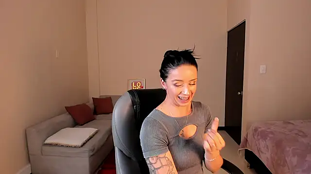 Kristen Garner online show from 03-03-26, 07:53