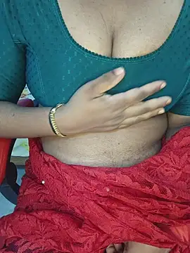Snapshot of Malluivaniya chatting on 06-15-26, 05:59 Malluivaniya online show from 06-15-26, 05:59