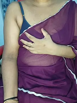 Snapshot of Malluivaniya chatting on 06-24-26, 06:12 Malluivaniya online show from 06-24-26, 06:12