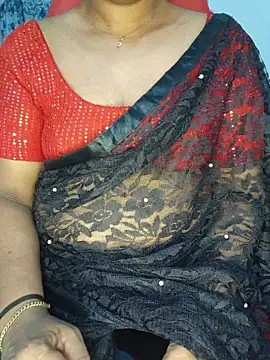 Snapshot of Malluivaniya chatting on 06-28-26, 05:30 Malluivaniya online show from 06-28-26, 05:30