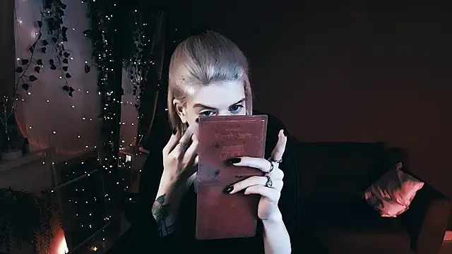 Noah ElmerX online show from 09-23-25, 03:26