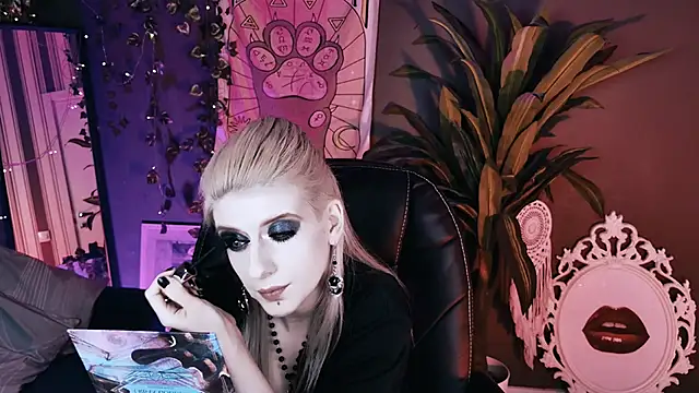 Snapshot of Noah_ElmerX chatting on 05-15-26, 05:09 Noah ElmerX online show from 05-15-26, 05:09