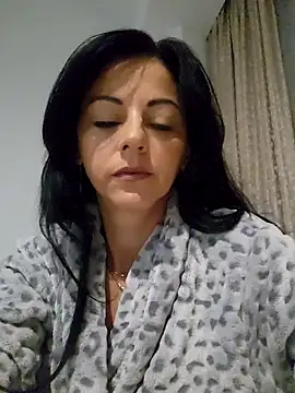 Snapshot of bruneta_sexy23 chatting on 11-19-25, 04:12 bruneta sexy23 online show from 11-19-25, 04:12