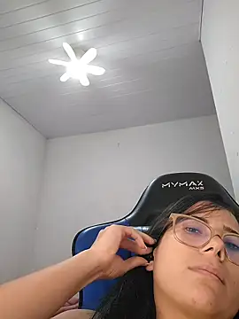 Rafaelayamazaki online show from 06-01-26, 11:56