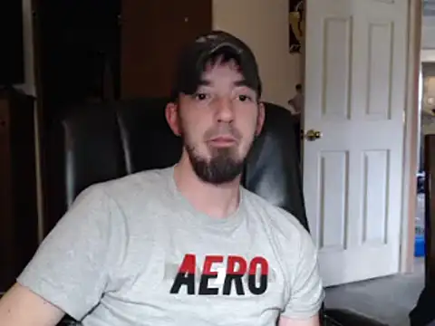 pensguy30 online show from 12-29-24, 03:35