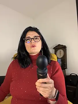 Snapshot of adriana71 chatting on 06-13-26, 03:59 adriana71 online show from 06-13-26, 03:59