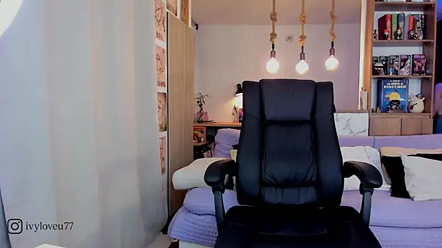 Snapshot of ivyloveu11 chatting on 02-28-26, 03:51 ivyloveu11 online show from 02-28-26, 03:51