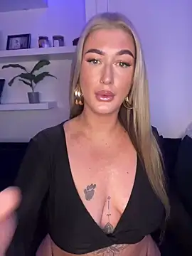 MissyLeeX online show from 01-04-25, 05:47