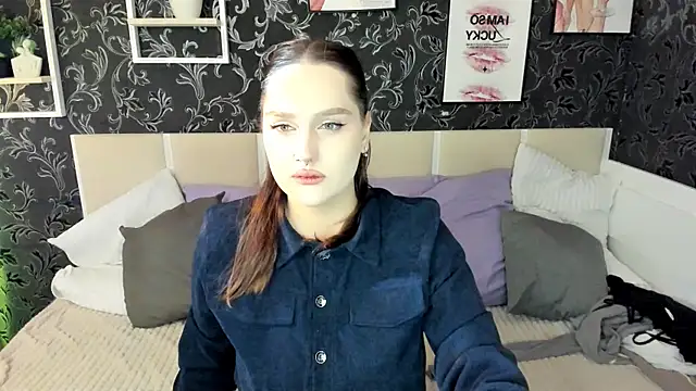 SofiaLovelyC online show from 05-05-26, 06:10
