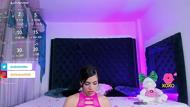 Snapshot of nikolsmithh chatting on 11-08-25, 06:29 nikolsmithh online show from 11-08-25, 06:29