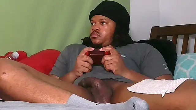 Snapshot of Carolinayoungin chatting on 11-03-25, 08:43 Carolinayoungin online show from 11-03-25, 08:43