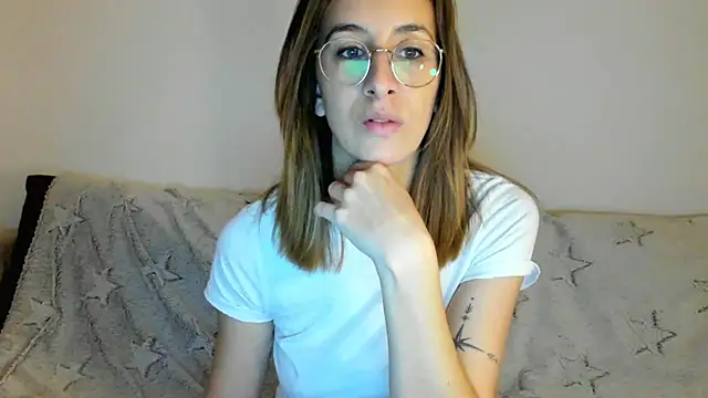 Snapshot of DesireMore90 chatting on 02-18-25, 11:19 DesireMore90 online show from 02-18-25, 11:19