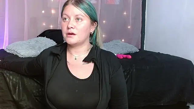 miley jensen online show from 12-21-24, 04:52