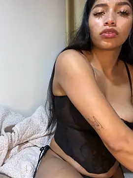 Snapshot of AgathaGeorgiou chatting on 02-27-26, 11:49 AgathaGeorgiou online show from 02-27-26, 11:49