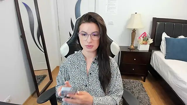 AmyPure  online show from 05-07-26, 04:40