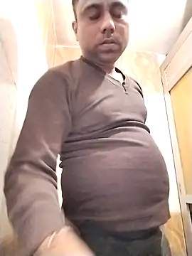 Snapshot of IndianPornStarRavee chatting on 12-15-25, 06:23 IndianPornStarRavee online show from 12-15-25, 06:23