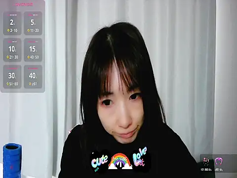 Snapshot of Love_me_Eri_ chatting on 10-14-25, 12:00 Love me Eri online show from 10-14-25, 12:00