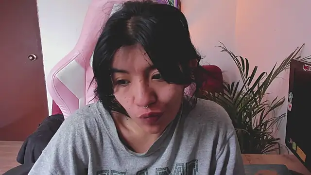 Snapshot of annie_walker6 chatting on 12-08-24, 05:55 annie walker6 online show from 12-08-24, 05:55