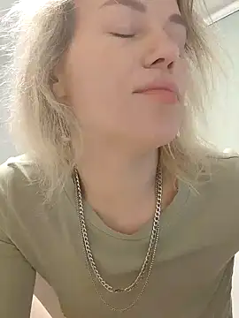 Snapshot of Linda_Gregory chatting on 02-10-25, 02:41 Linda Gregory online show from 02-10-25, 02:41