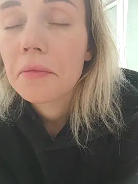 Snapshot of Linda_Gregory chatting on 02-20-25, 10:15 Linda Gregory online show from 02-20-25, 10:15