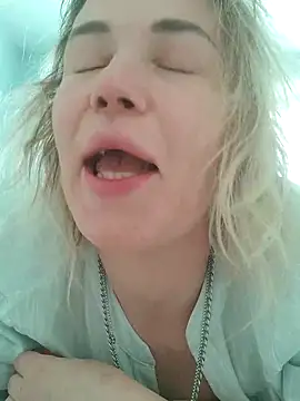 Snapshot of Linda_Gregory chatting on 02-28-25, 07:05 Linda Gregory online show from 02-28-25, 07:05