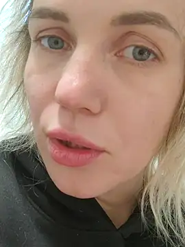 Snapshot of Linda_Gregory chatting on 03-07-25, 04:57 Linda Gregory online show from 03-07-25, 04:57