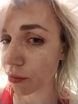 Snapshot of Linda_Gregory chatting on 09-29-25, 01:33 Linda Gregory online show from 09-29-25, 01:33