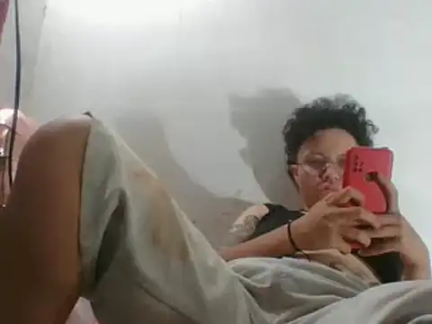 Snapshot of EdenJupiter chatting on 12-17-24, 05:51 EdenJupiter online show from 12-17-24, 05:51