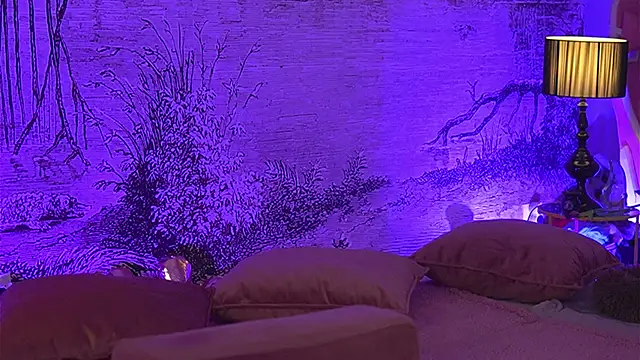 Snapshot of YamiraKim chatting on 02-25-26, 07:12 YamiraKim online show from 02-25-26, 07:12