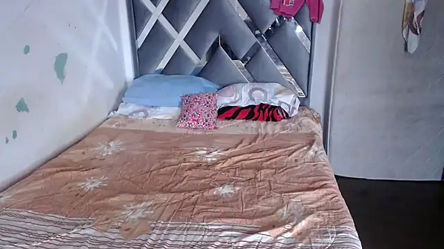 Mane leet online show from 10-31-25, 01:12