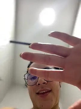 Lia flowers online show from 03-14-25, 08:10