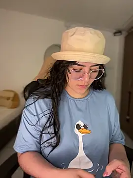 Lia flowers online show from 02-02-26, 11:14