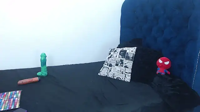 Snapshot of queenofwetqueens chatting on 02-03-25, 07:21 queenofwetqueens online show from 02-03-25, 07:21