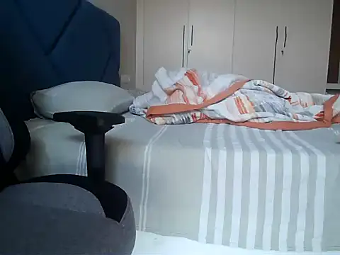 Snapshot of insanefreak69 chatting on 02-17-26, 02:08 insanefreak69 online show from 02-17-26, 02:08