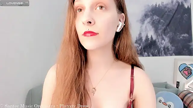 Snapshot of SolarAlice chatting on 03-19-25, 06:34 SolarAlice online show from 03-19-25, 06:34