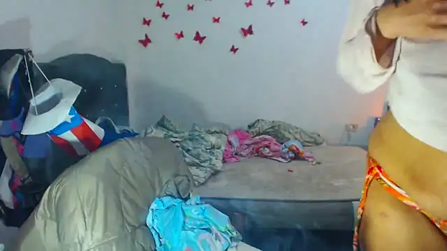 AmaraRoberts420 online show from 10-05-25, 07:01