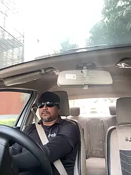 Snapshot of Dick_6inches chatting on 10-22-25, 03:29 Dick 6inches online show from 10-22-25, 03:29