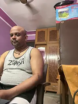 Snapshot of Dick_6inches chatting on 04-23-26, 01:02 Dick 6inches online show from 04-23-26, 01:02