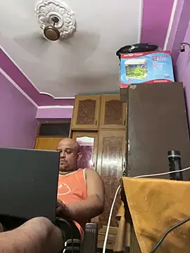 Snapshot of Dick_6inches chatting on 04-25-26, 01:41 Dick 6inches online show from 04-25-26, 01:41